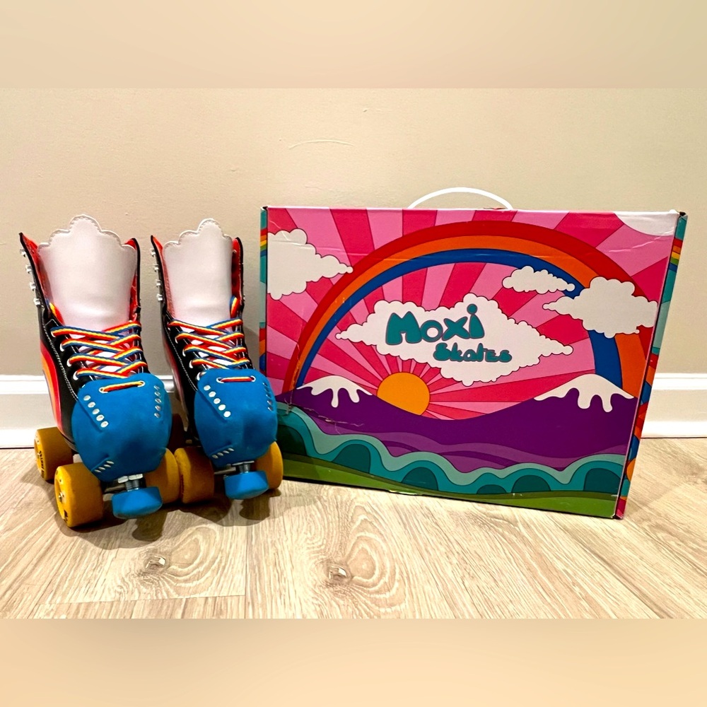Moxi Rainbow rider roller skates Size 3. Gently Used With Box & Custom Toe Caps